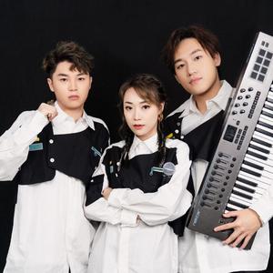 憋尿➕挠胸➕挠腋窝视频
